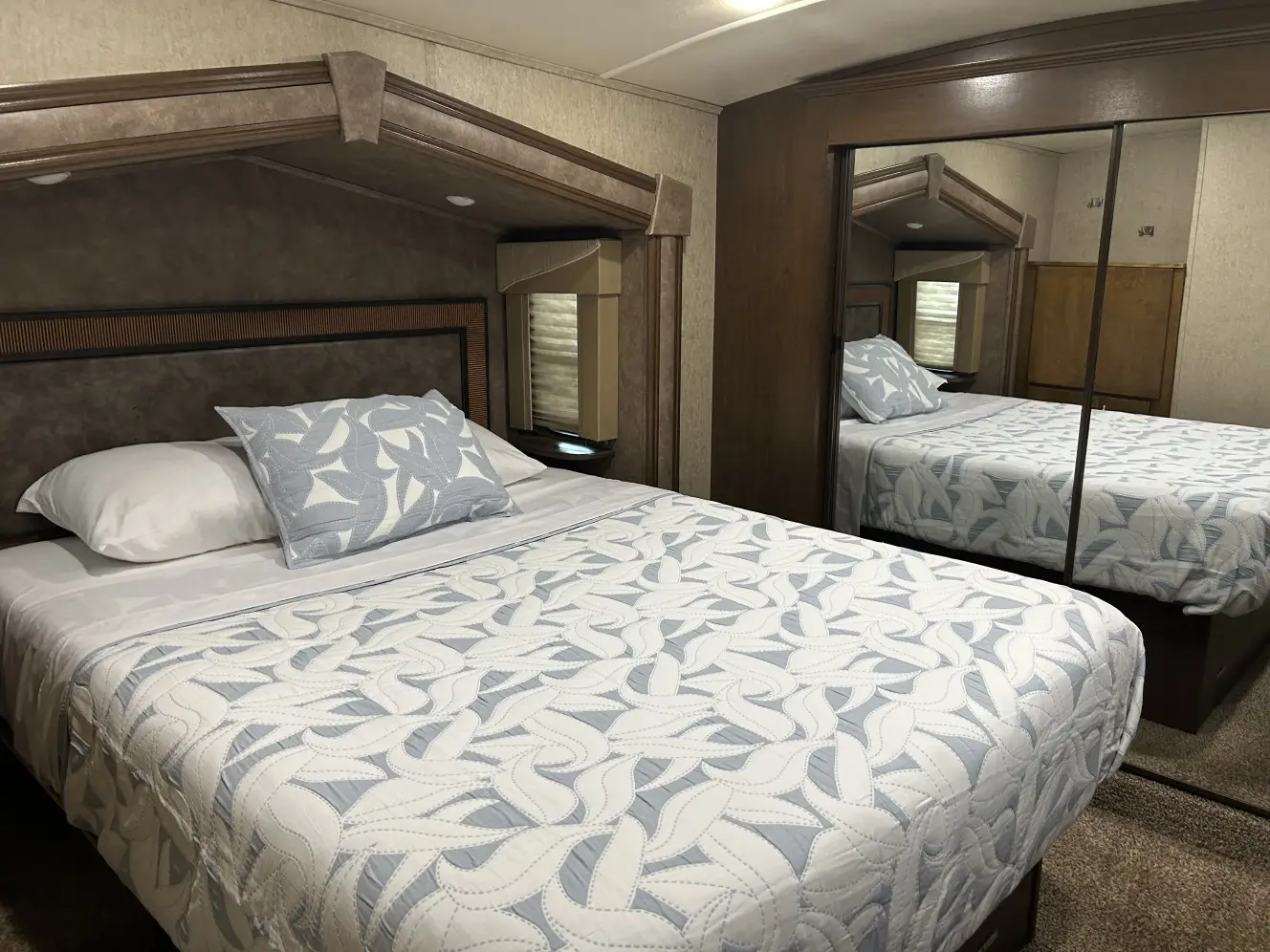 A photo of this 2017 Forest River SILVERBACK 31IK