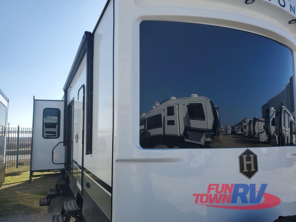 2025 Crossroads Rv Hampton 380RKS RV