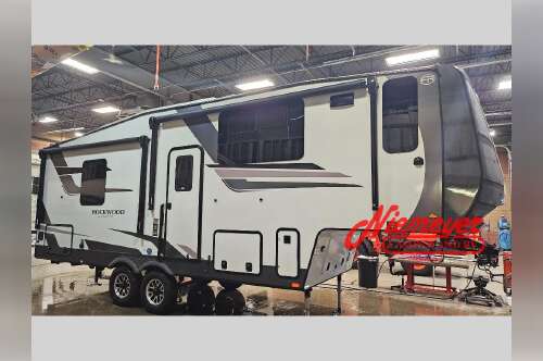 2026 Forest River Rv Rockwood Signature 290SFK in albertville MN