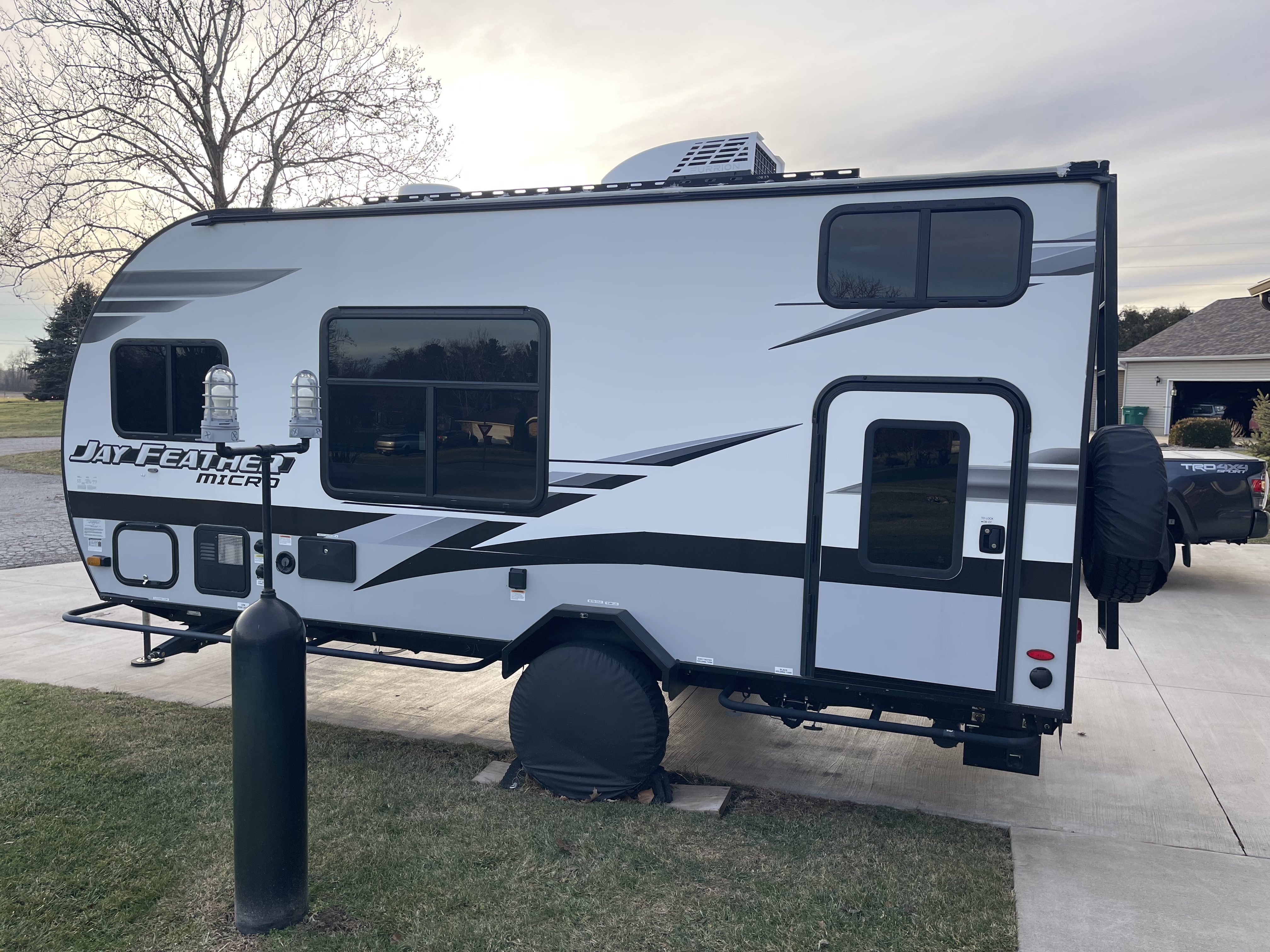 2022 Jayco JAY FEATHER MICRO 171BH in plymouth IN