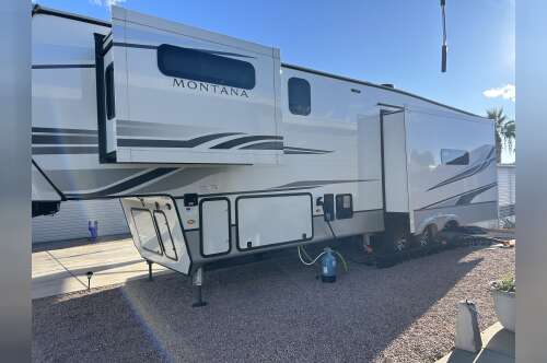 2022 Keystone MONTANA 3231CK in holly CO