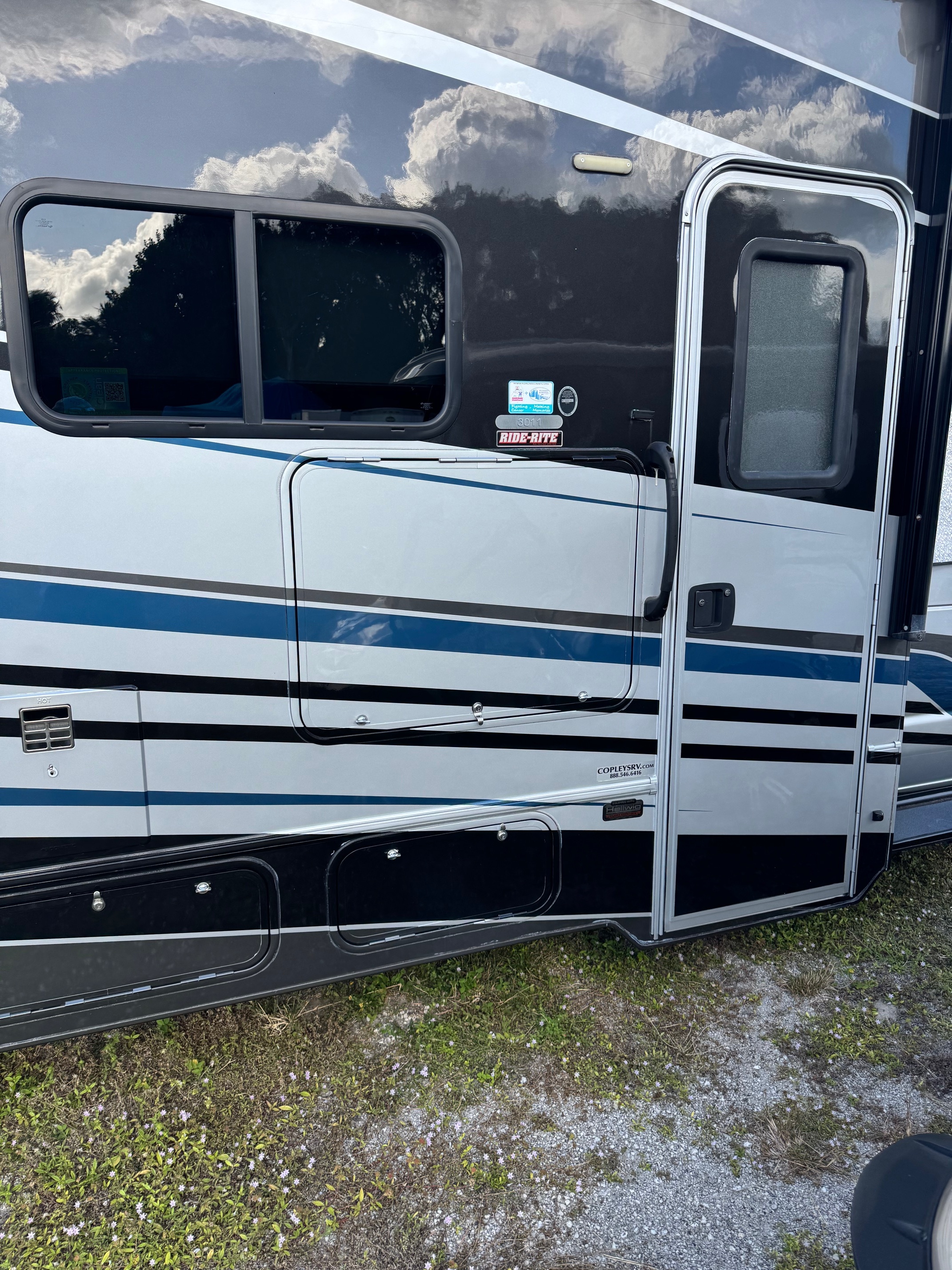 2022 Forest River FORESTER 3011DS in hobe sound FL