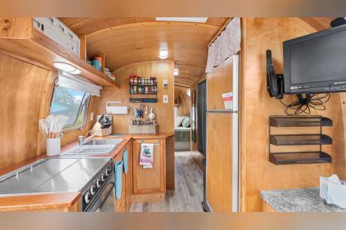 1976 Airstream SOVEREIGN 31 TWIN in las cruces NM