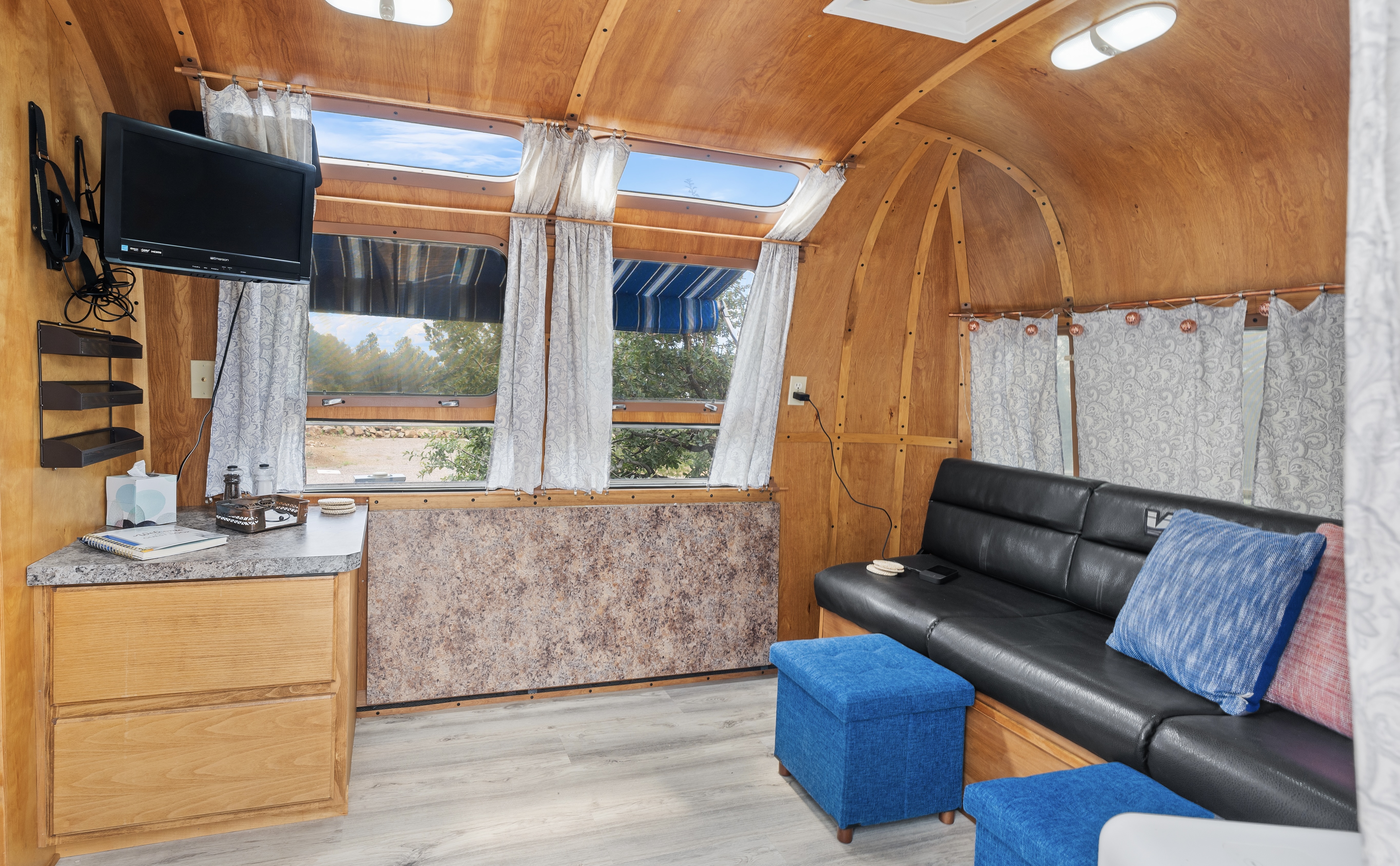 1976 Airstream SOVEREIGN 31 TWIN in las cruces NM