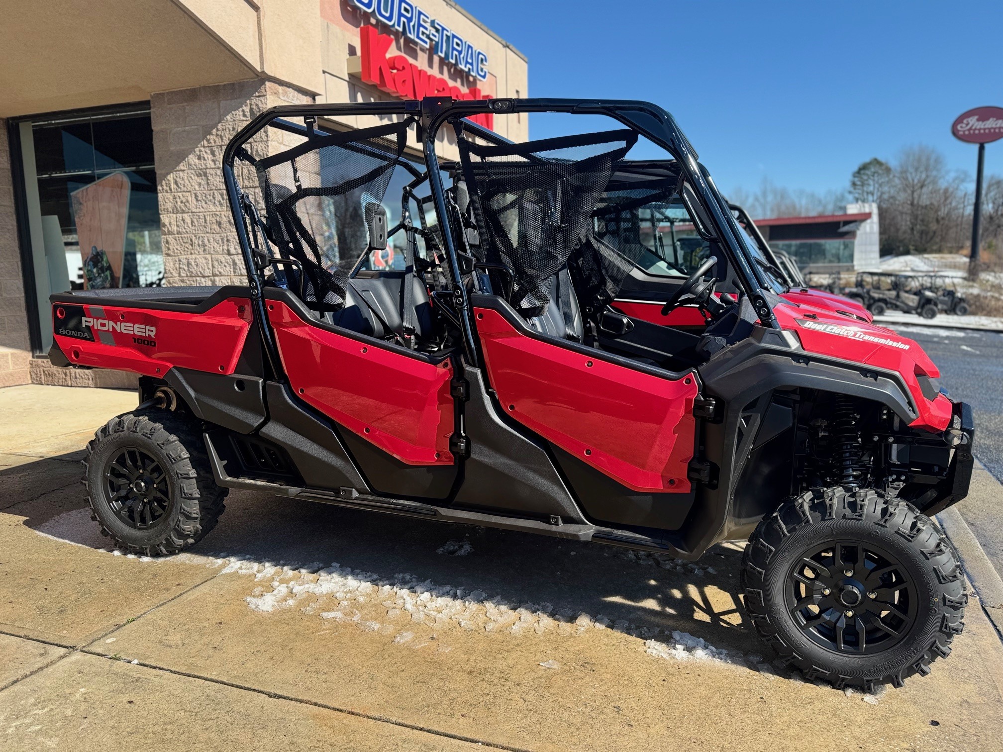 2025 Honda Pioneer 1000-6 Deluxe Crew in lowell NC