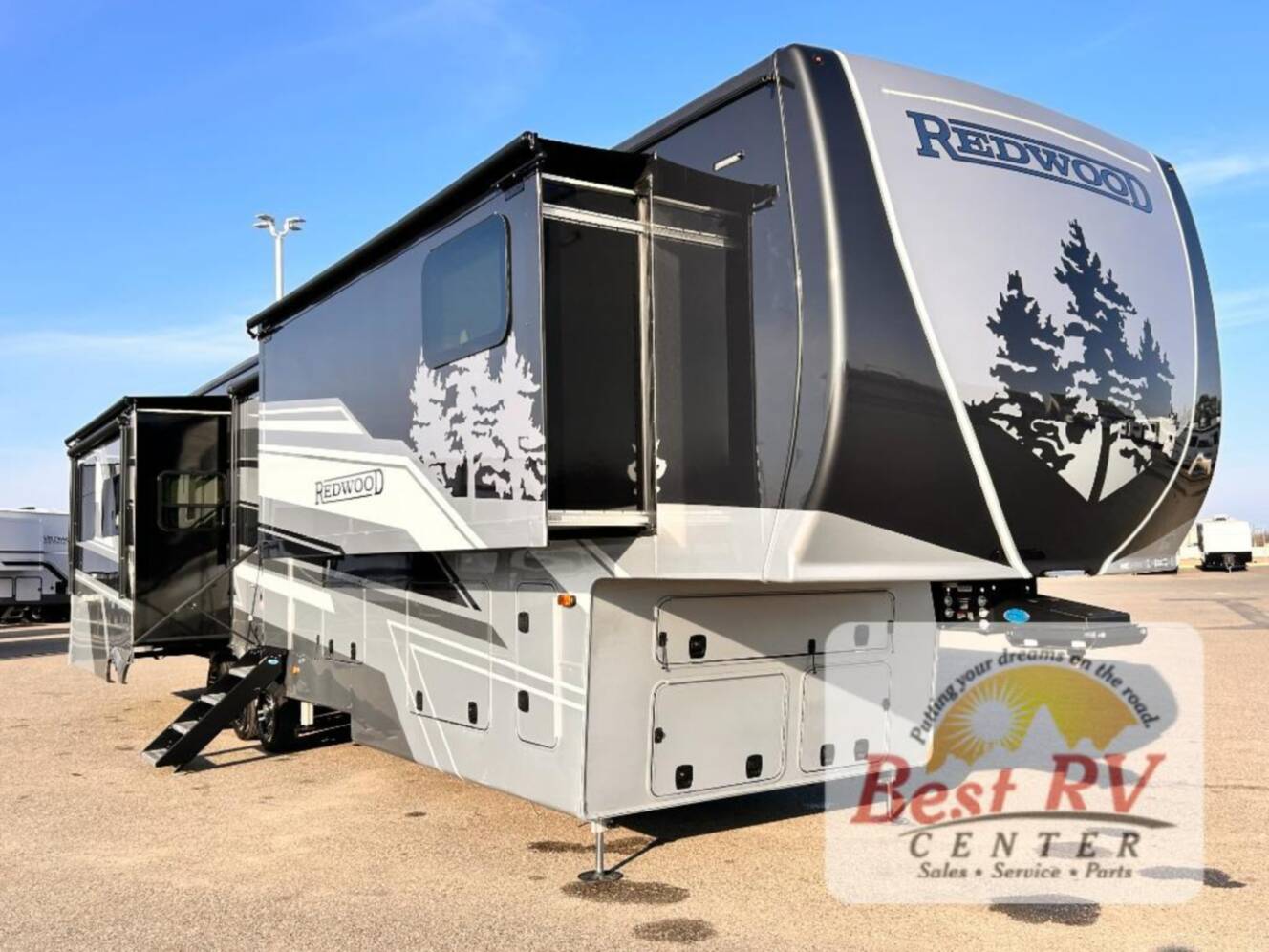 A photo of this 2026 Redwood Rv Redwood 412GK