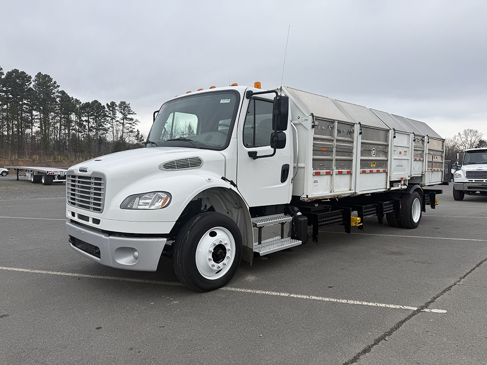 2020 FREIGHTLINER BUSINESS CLASS M2 106 in Ashland, VA