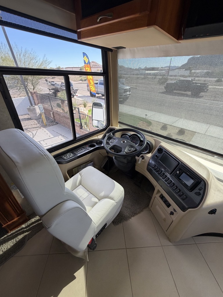 2011 Newmar DUTCH STAR in lake havasu city AZ