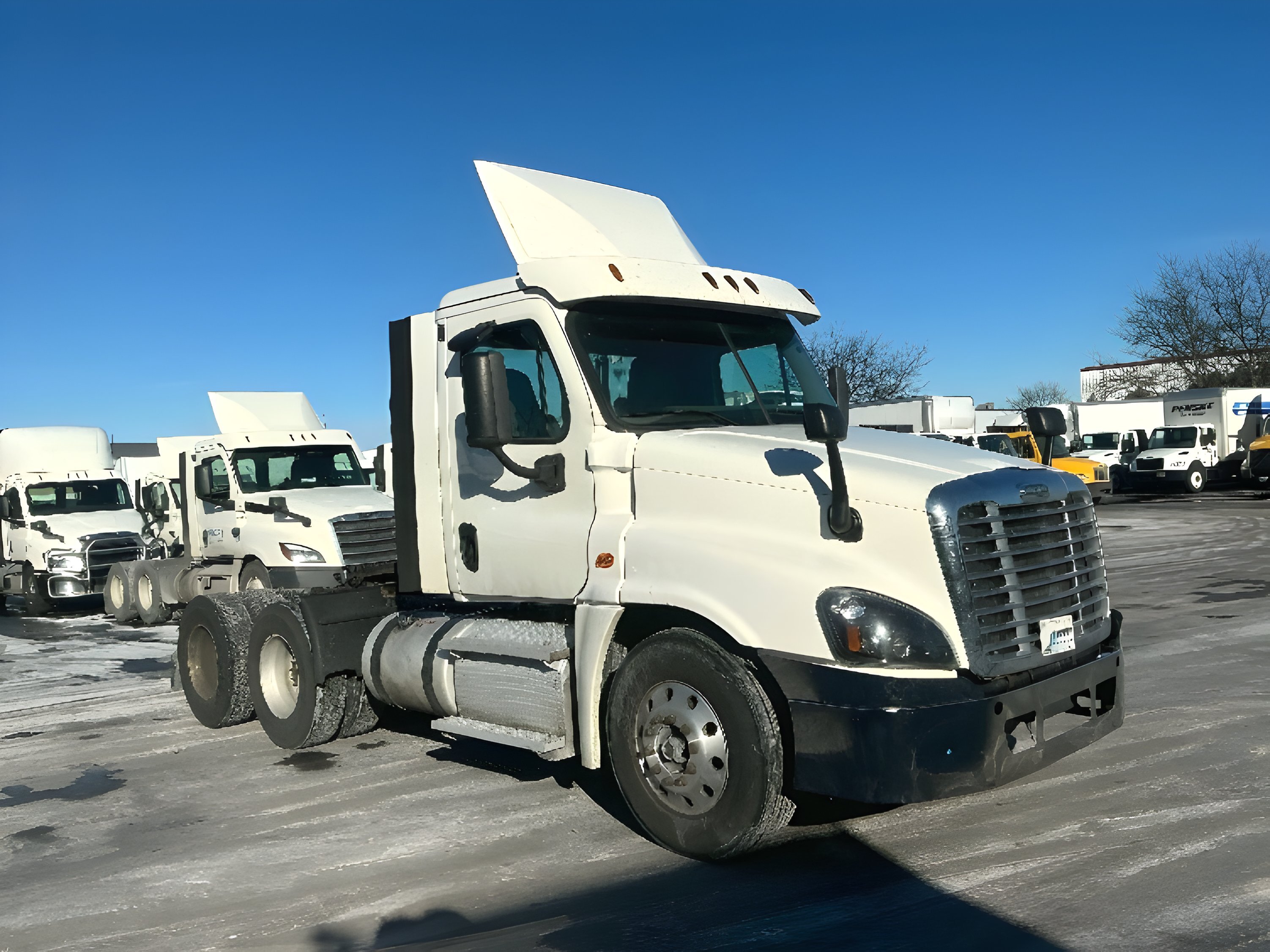 2019 FREIGHTLINER CASCADIA 125 in La Porte, IN