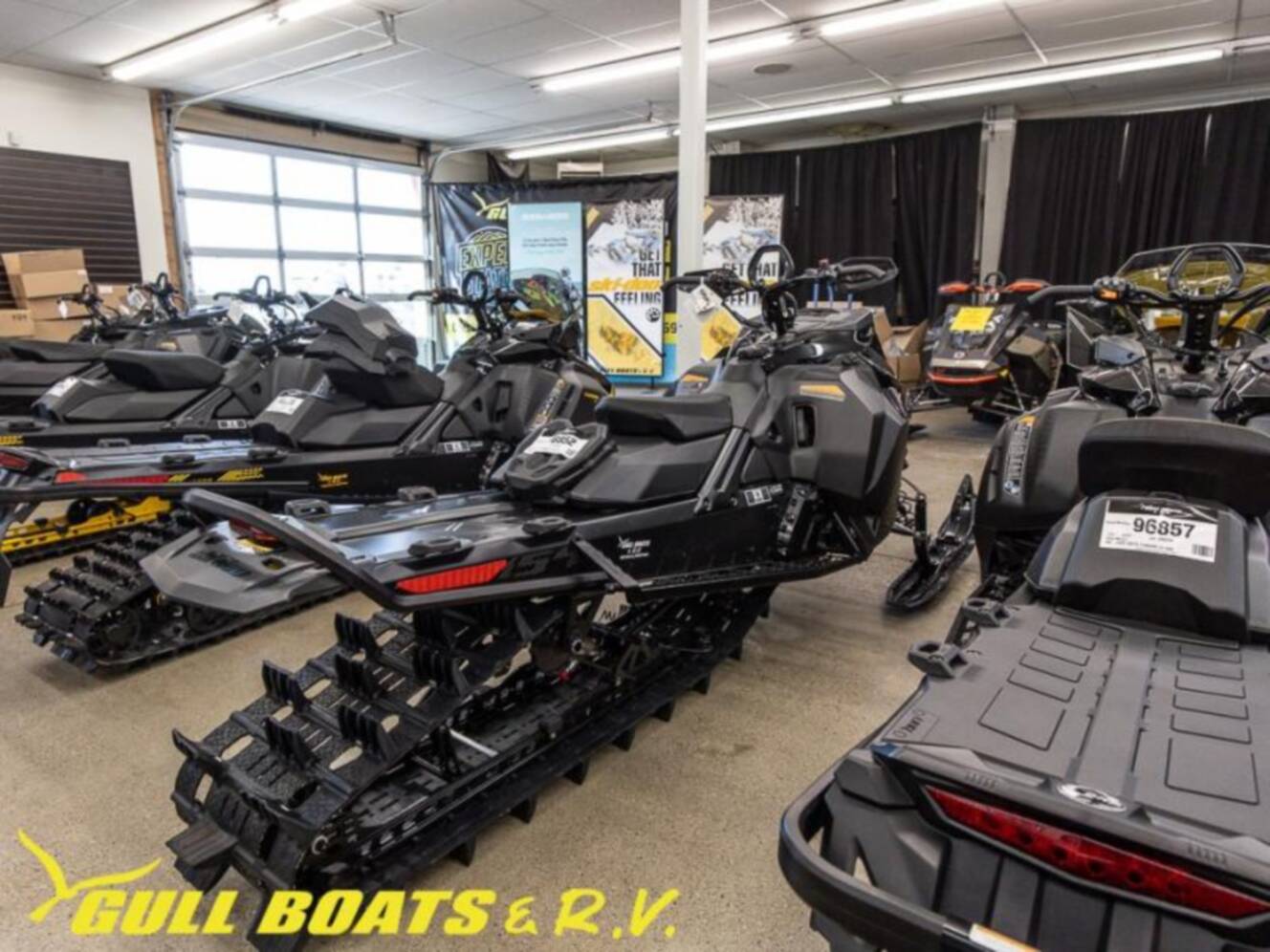 A photo of this 2026 Ski-Doo Summit TGTB X EXP 154