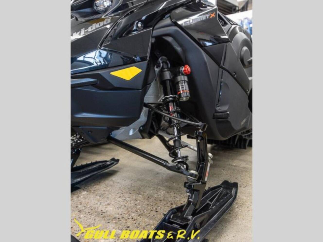 A photo of this 2026 Ski-Doo Summit TGTB X EXP 154