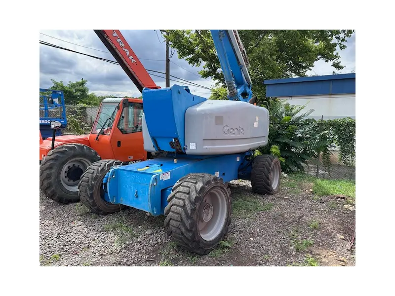 2011 GENIE Z80/60