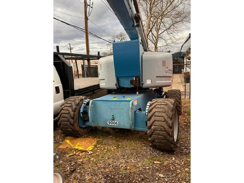 2011 GENIE Z80/60
