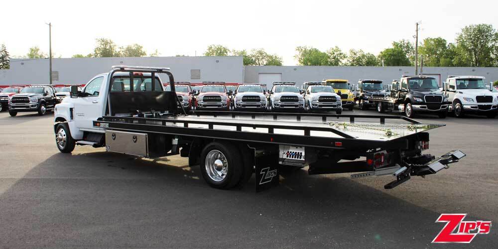 2023 CHEVROLET SILVERADO 6500HD in New Hampton, IA