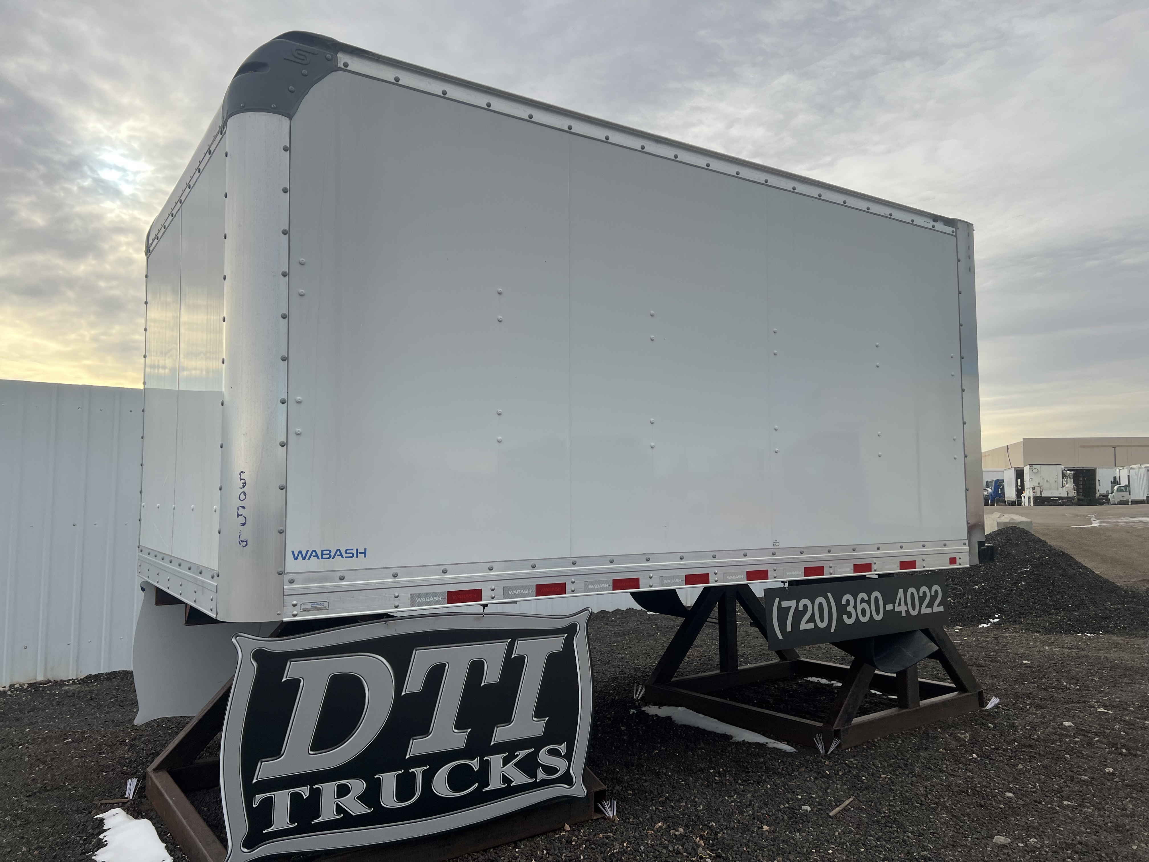 2025 WABASH 14F in Denver, CO