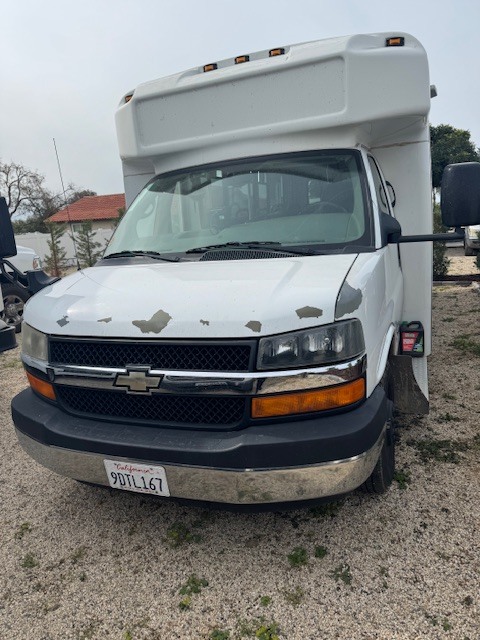 2013 CHEVROLET Express G4500 in Winchester, CA