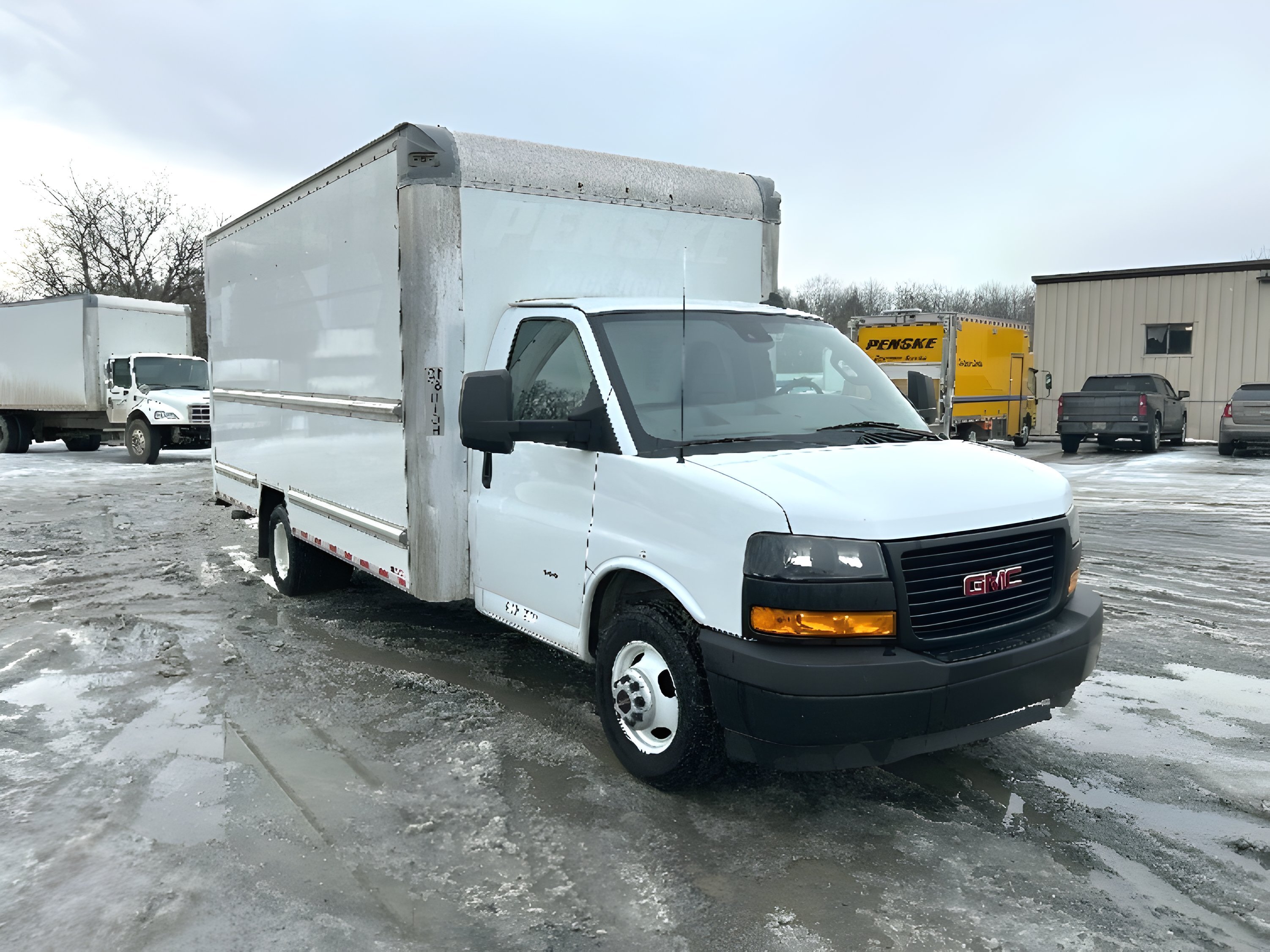 2021 GMC SAVANA in Londonderry, NH