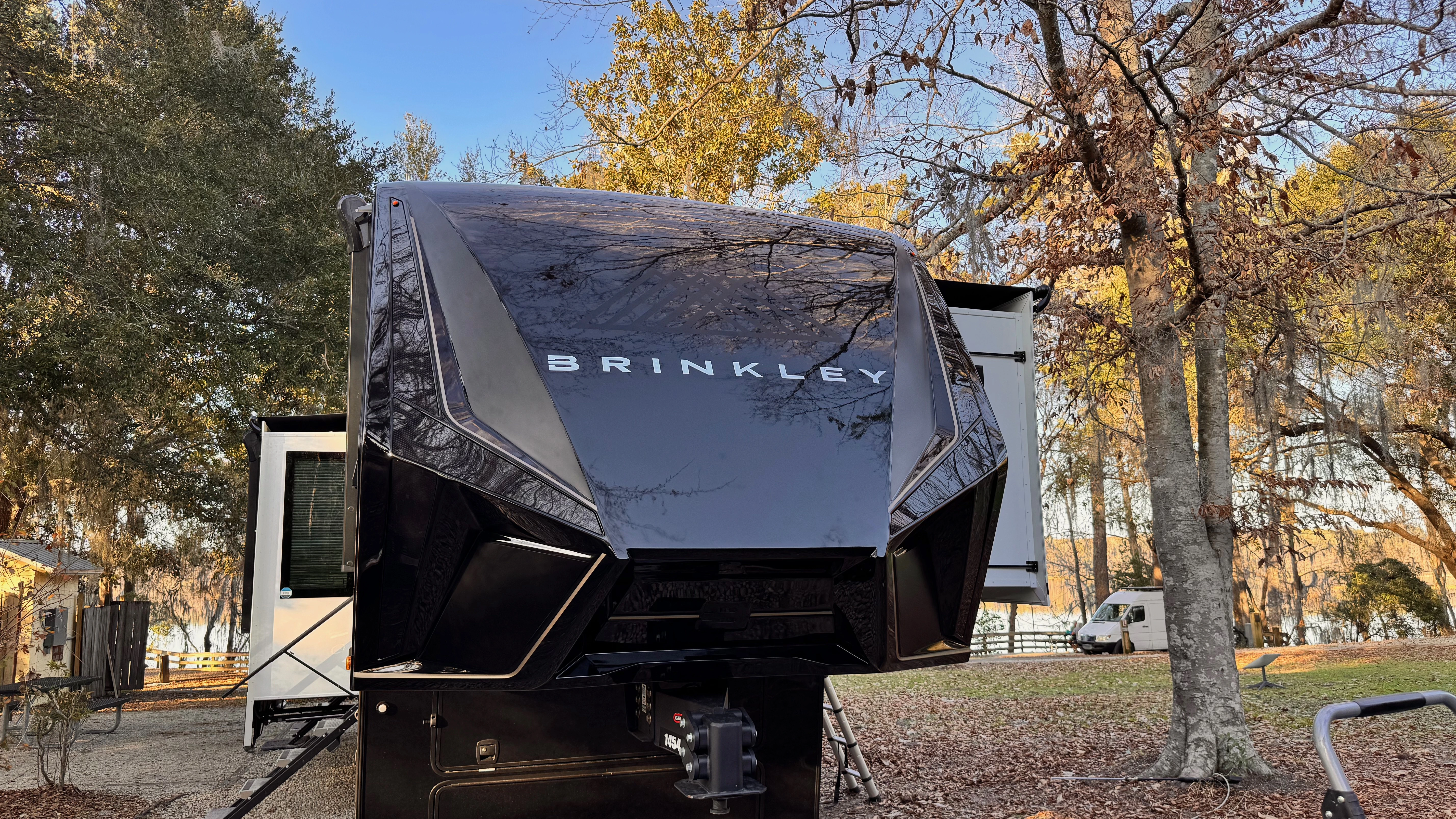 2025 Brinkley MODEL G 3250 RV