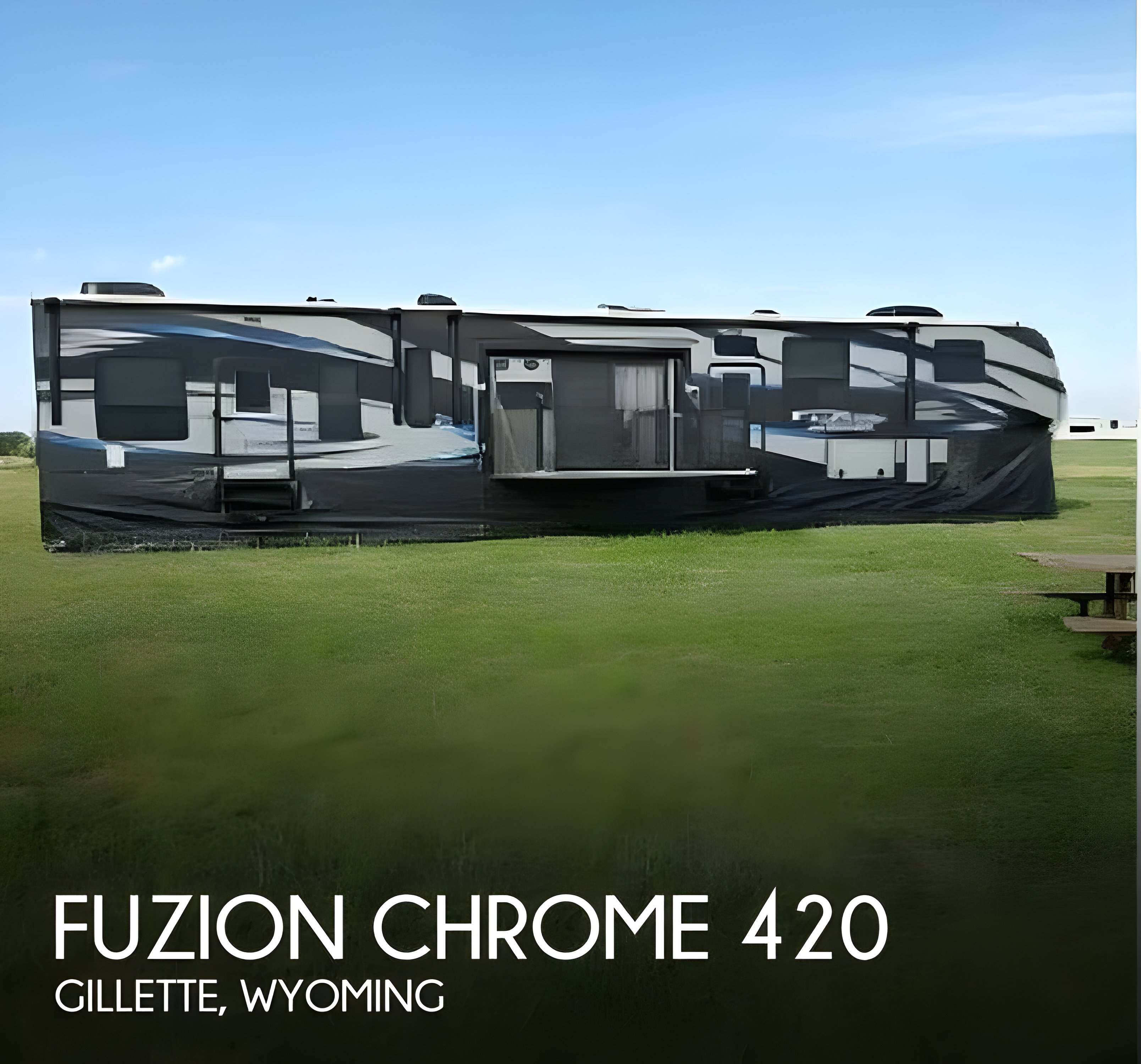 2016 Keystone Fuzion Chrome 420 Fifth Wheel Toy Hauler RV