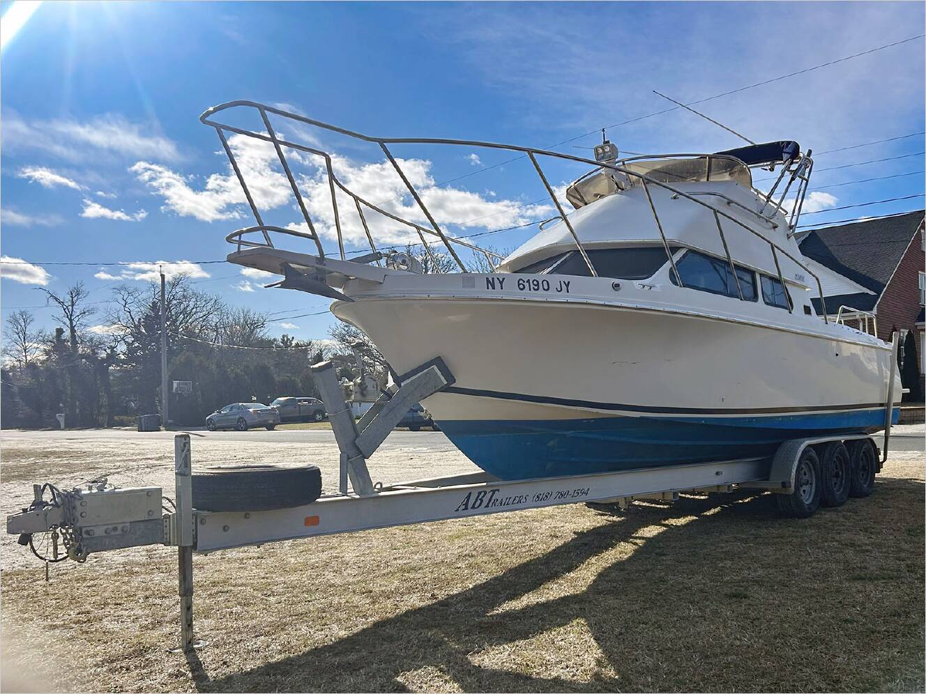 A photo of this 2000 Skipjack 262