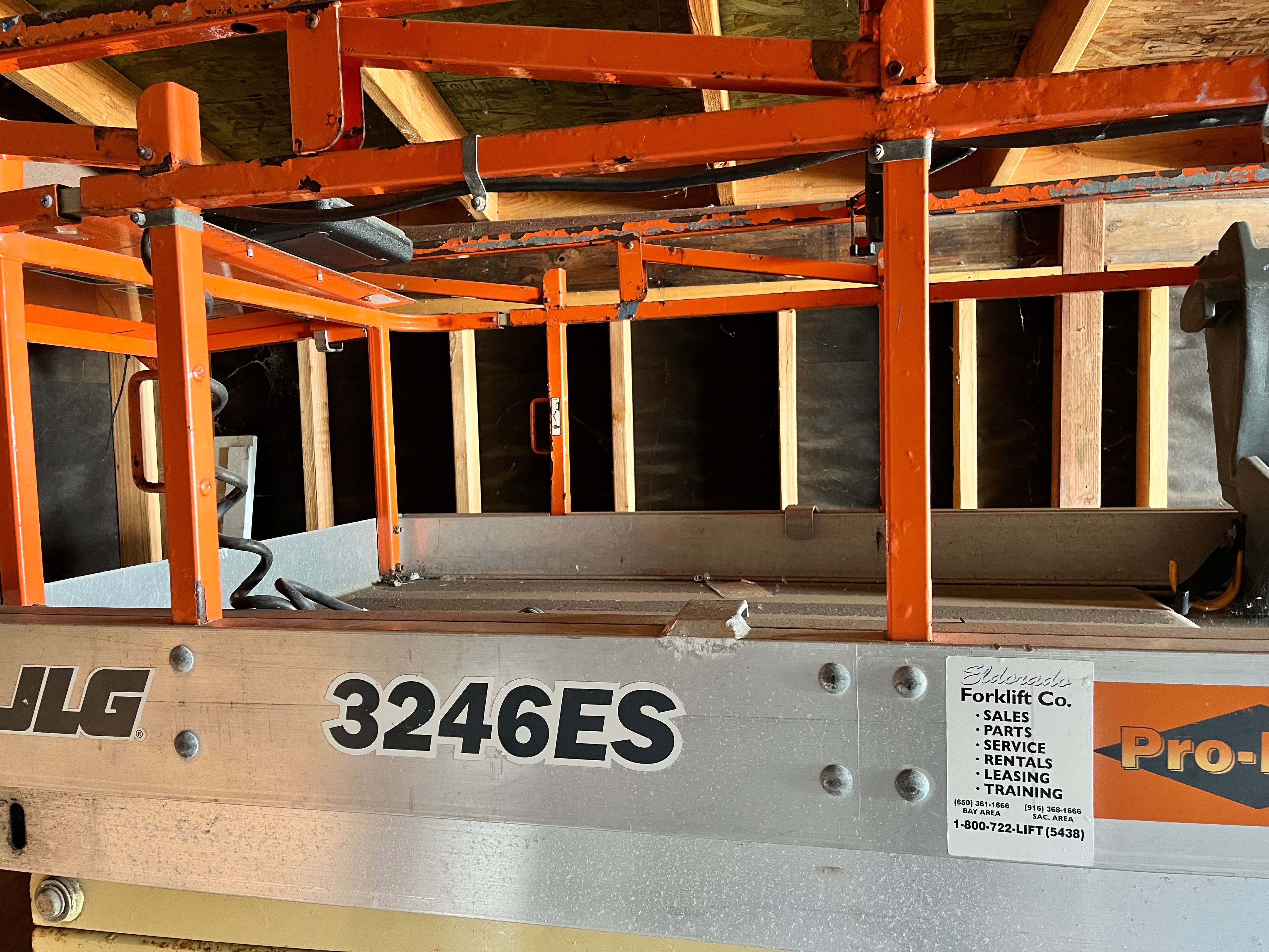 2006 JLG 3246ES in Benicia, CA