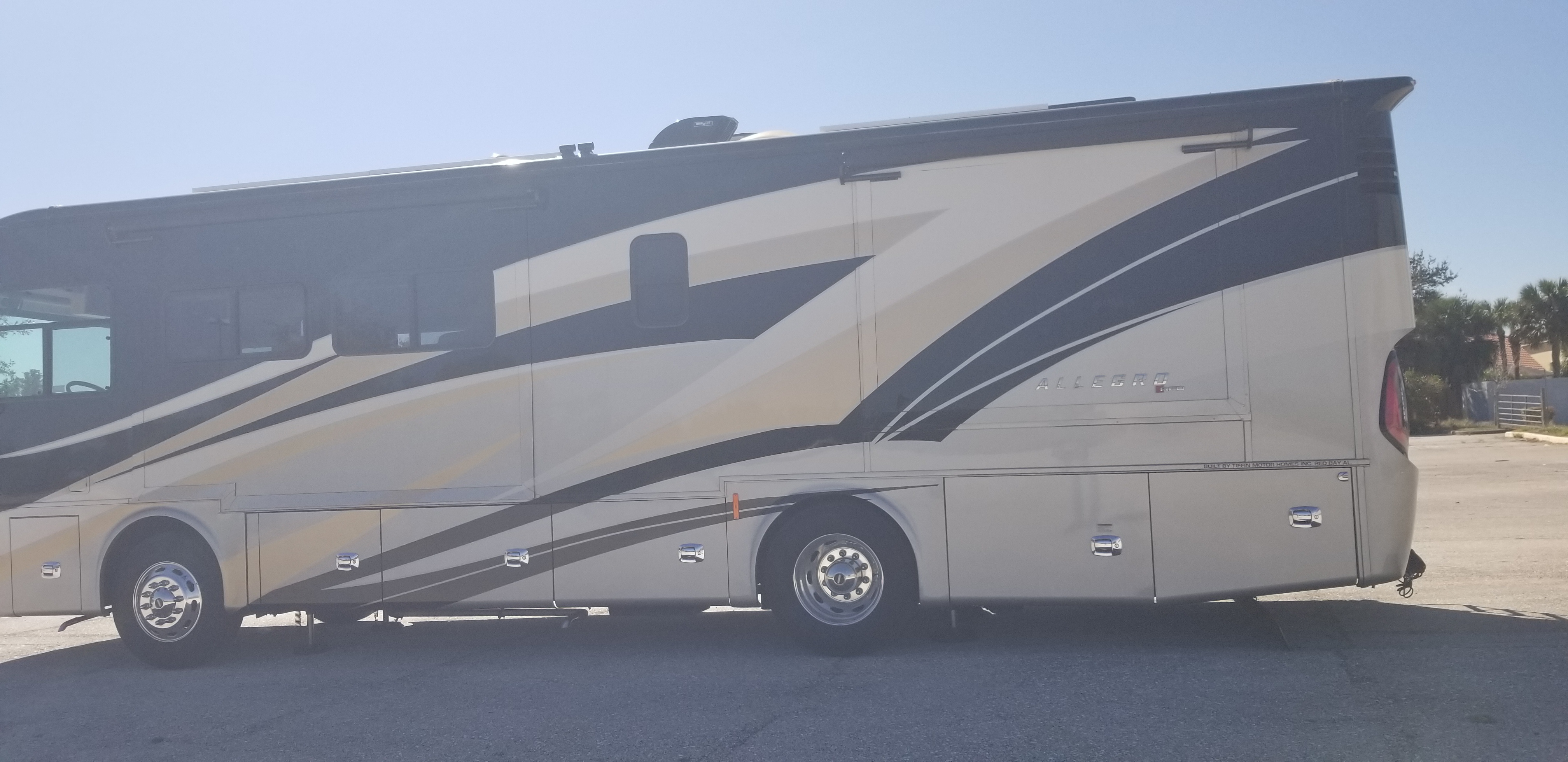 2020 Tiffin Motorhomes ALLEGRO RED 33AA in port charlotte FL