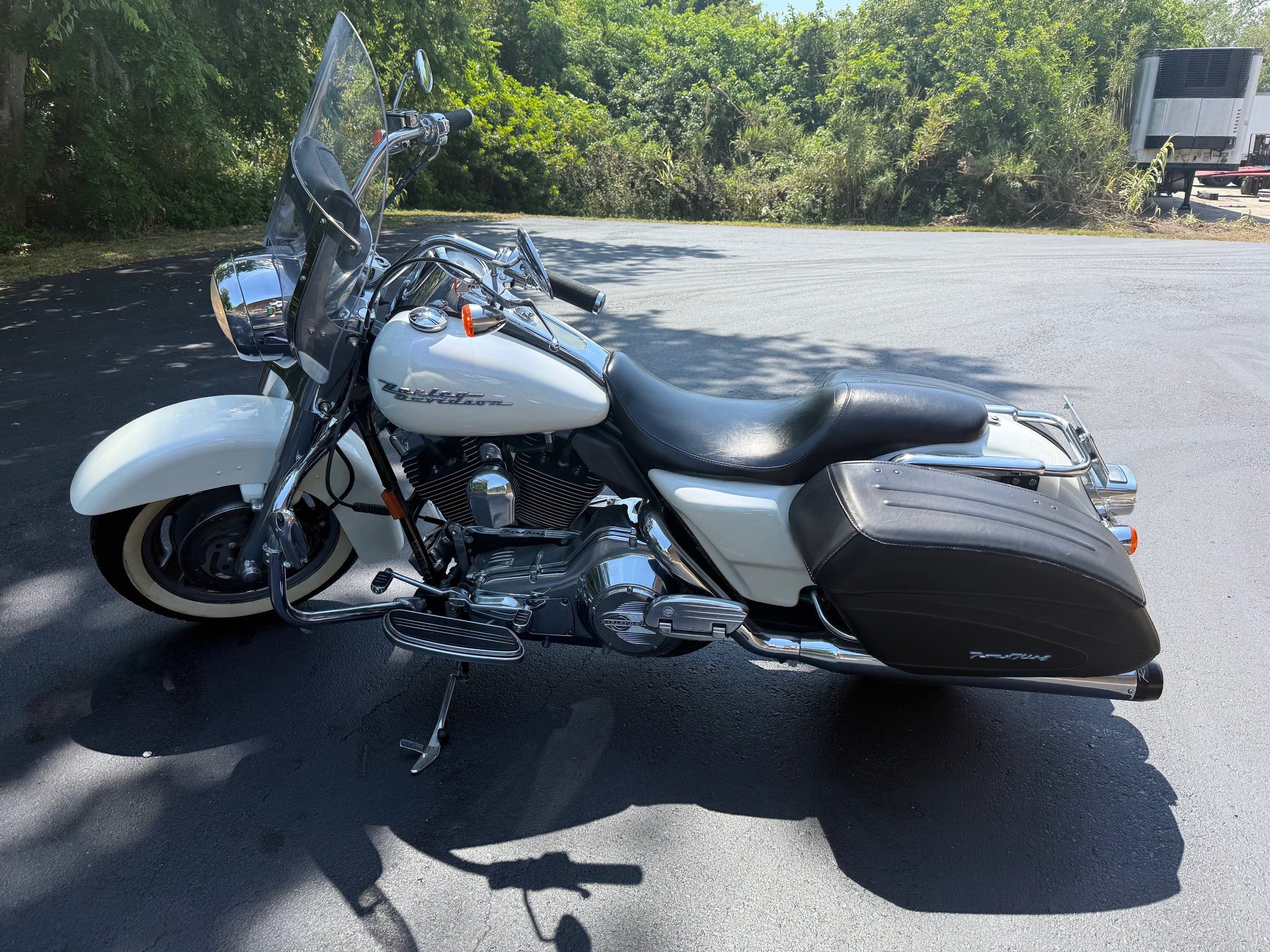 2005 Harley-Davidson ROAD KING CLASSIC CLASSIC in New Smyrna Beach, FL