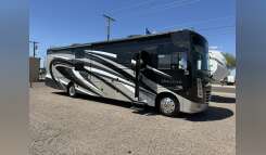 2019 Thor Motor Coach Miramar 37 1 RV