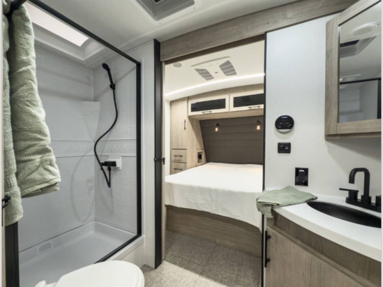 A photo of this 2026 Grand Design Imagine 3210BH