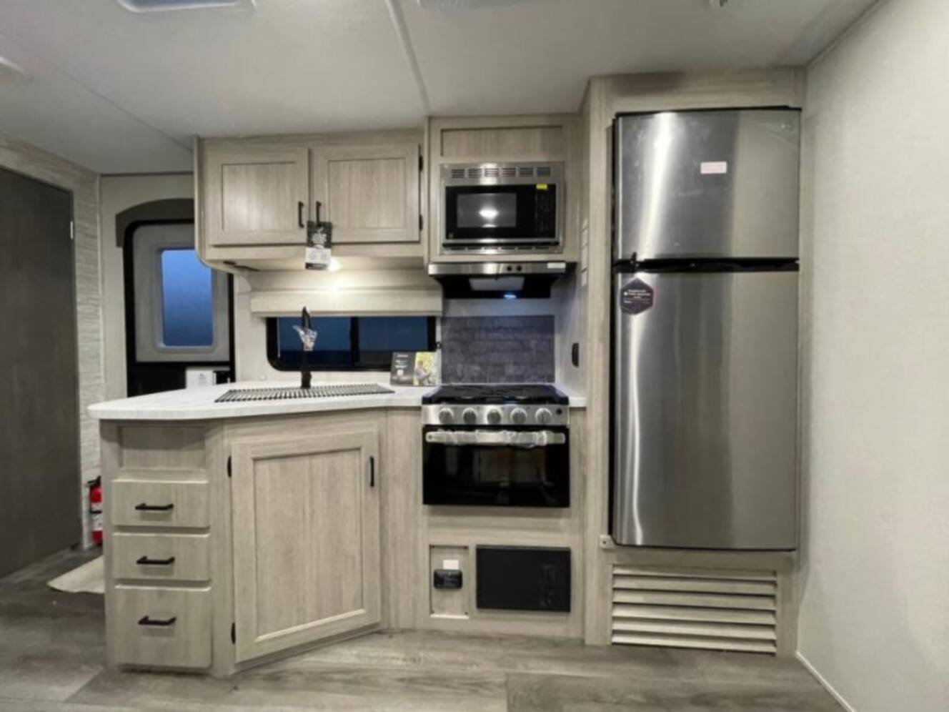 A photo of this 2026 Coachmen Rv Catalina Legacy Edition 293QBCK