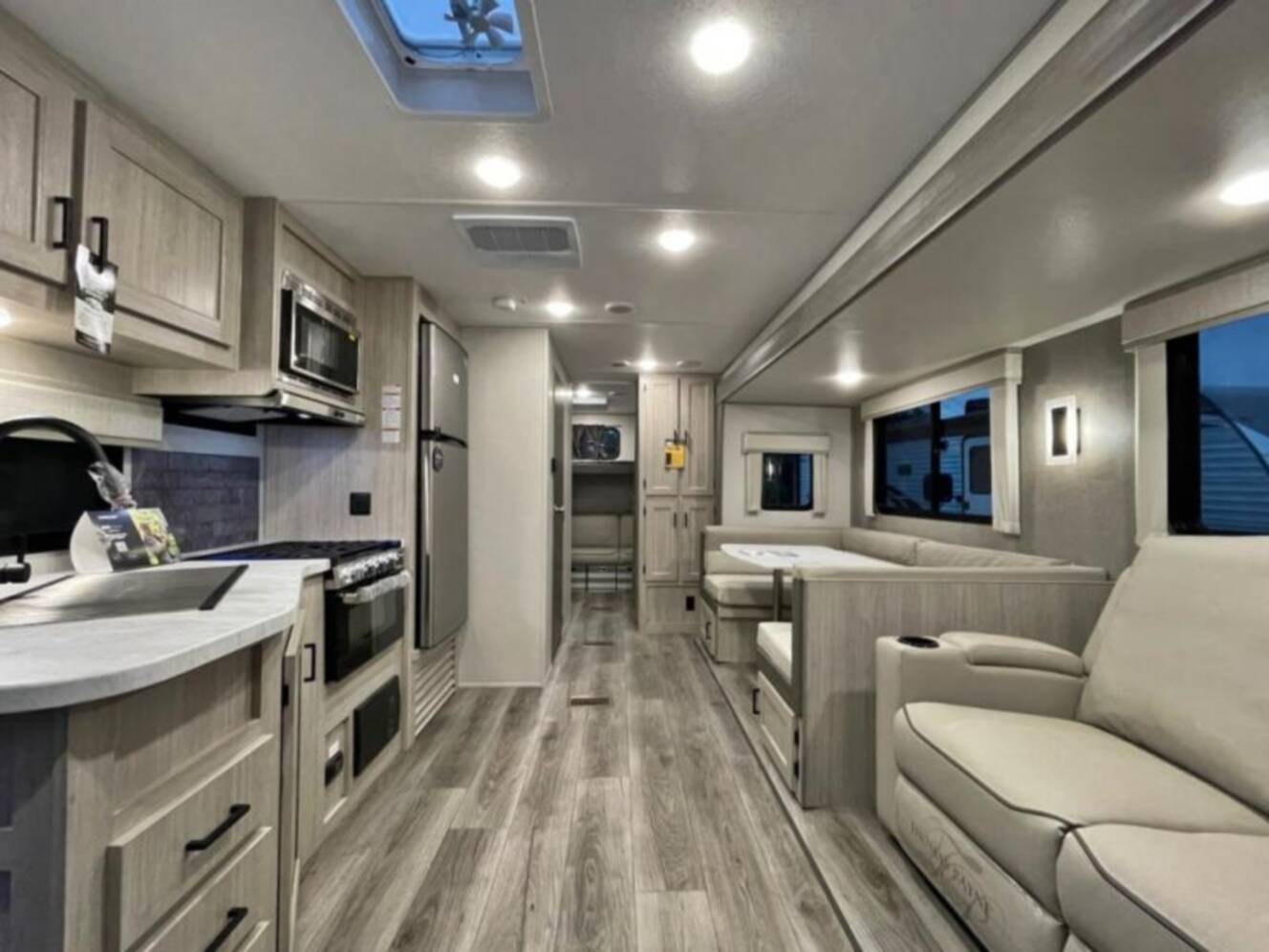 A photo of this 2026 Coachmen Rv Catalina Legacy Edition 293QBCK