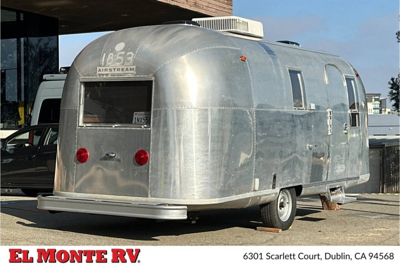 A photo of this 1966 Airstream Safari TWIN