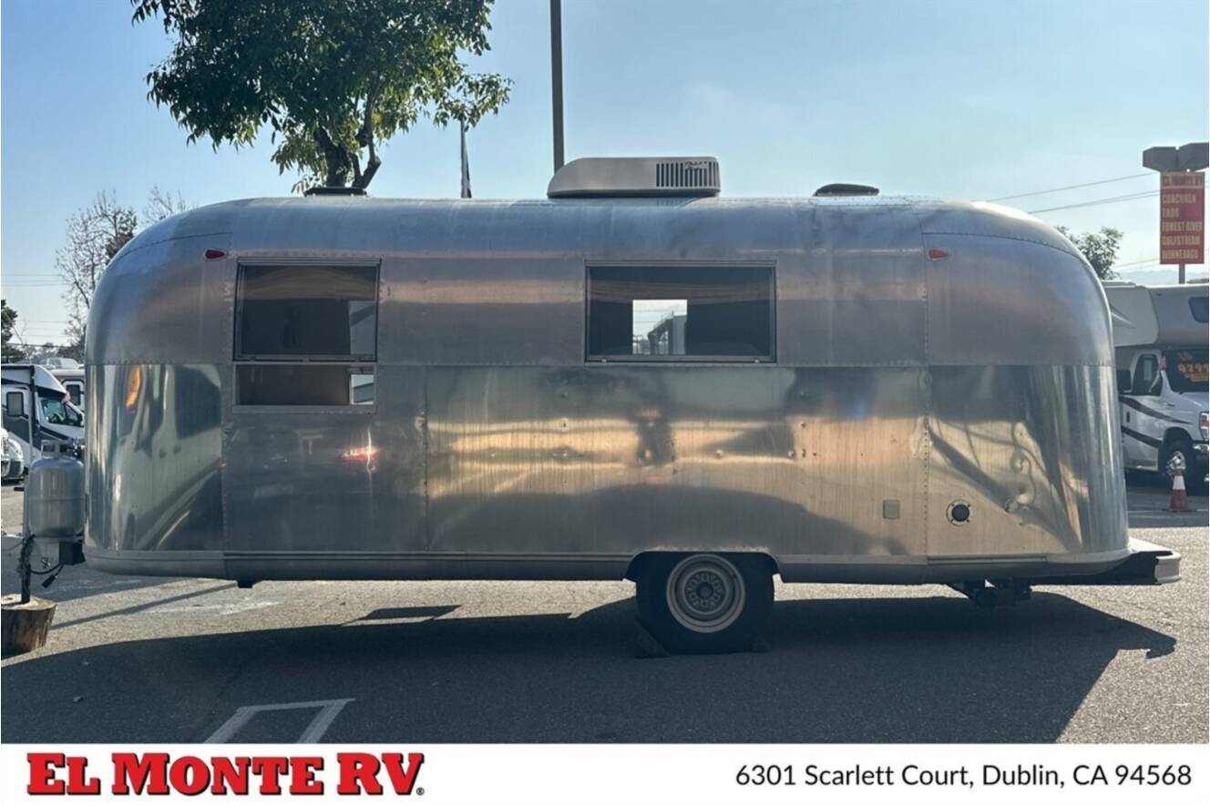 A photo of this 1966 Airstream Safari TWIN