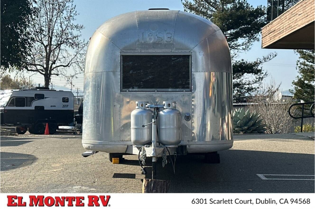 A photo of this 1966 Airstream Safari TWIN