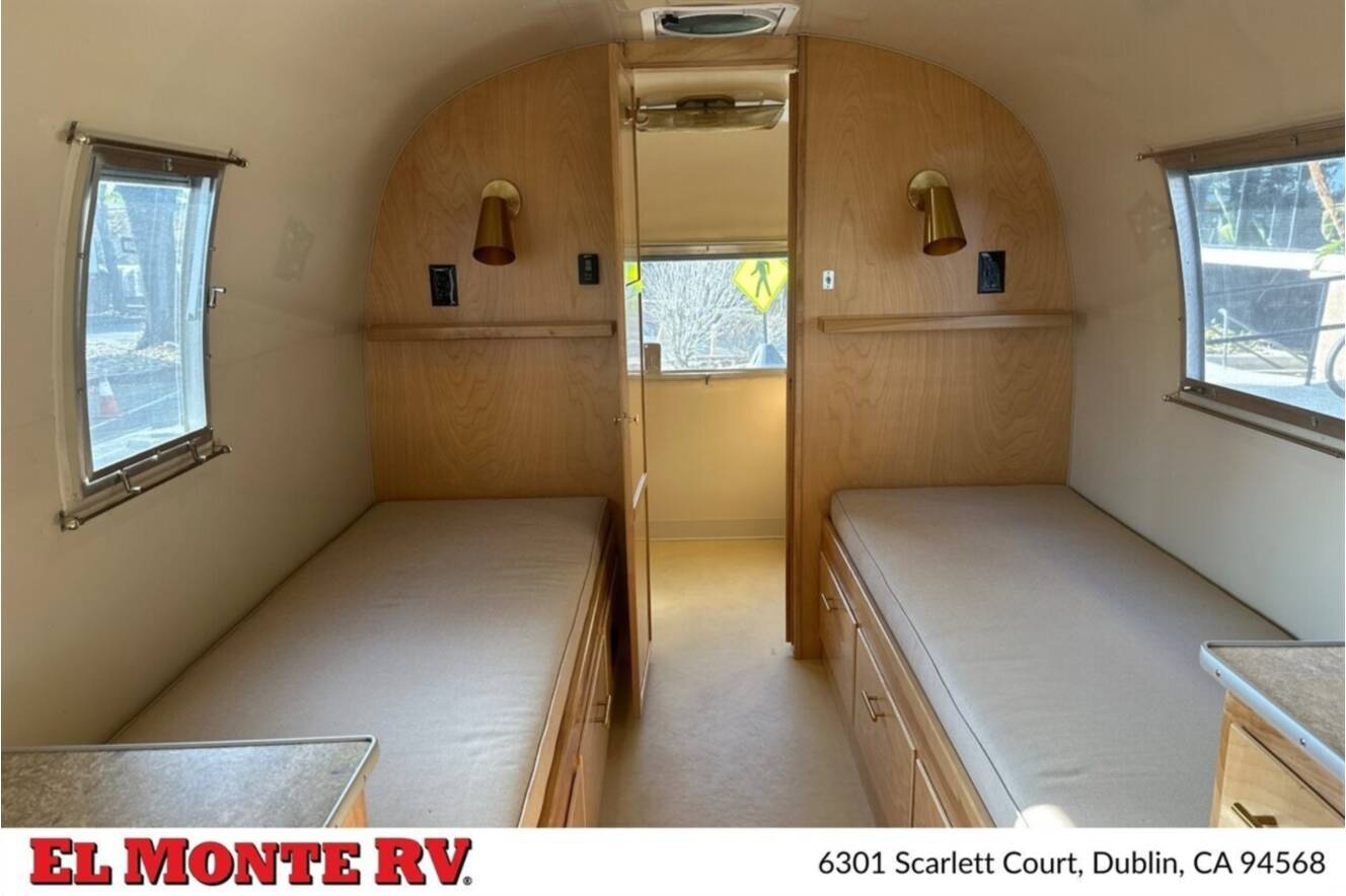 A photo of this 1966 Airstream Safari TWIN