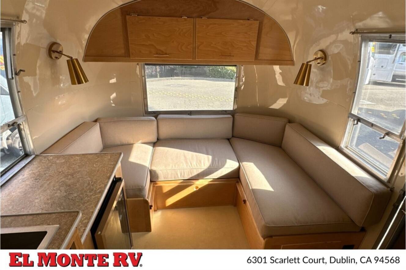 A photo of this 1966 Airstream Safari TWIN