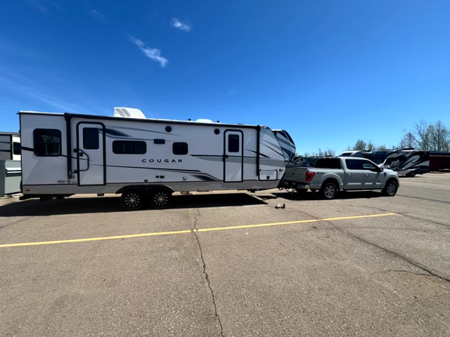 2024 Keystone COUGAR HALF-TON 25RDS in north branch MI