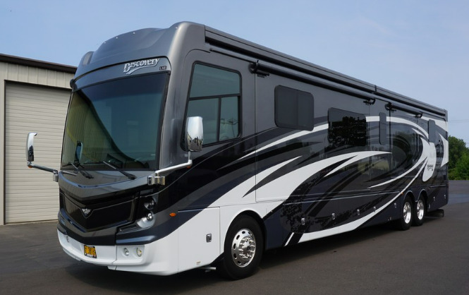 2020 Fleetwood DISCOVERY LXE 44H RV