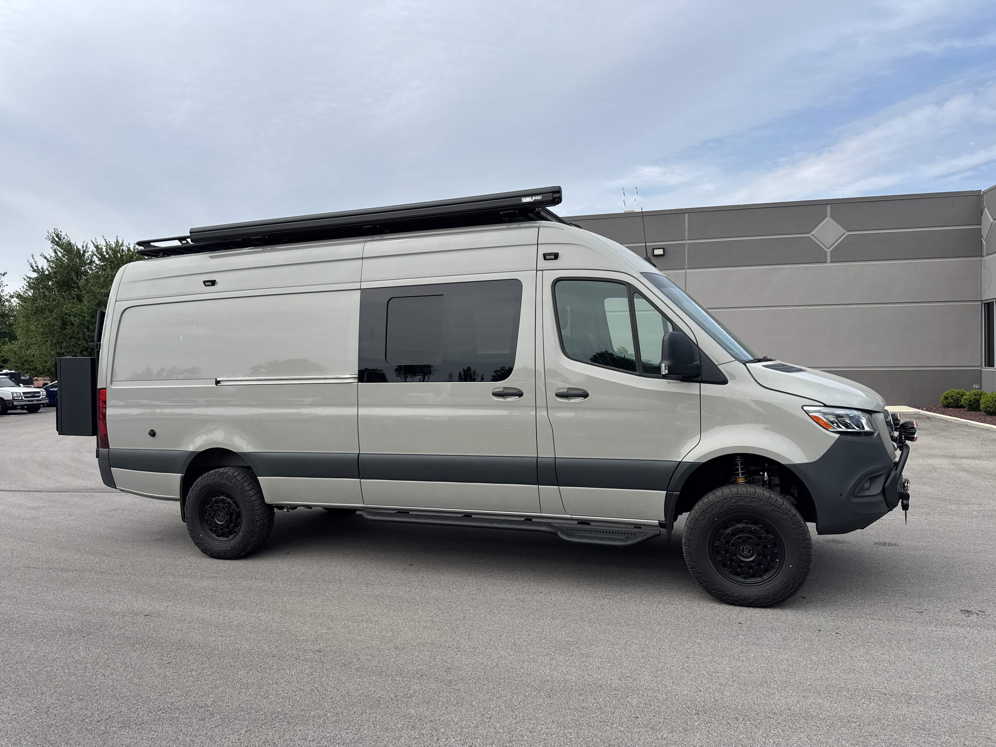 2024 Mercedes-Benz SPRINTER 170 AWD HIGH-ROOF in louisville KY