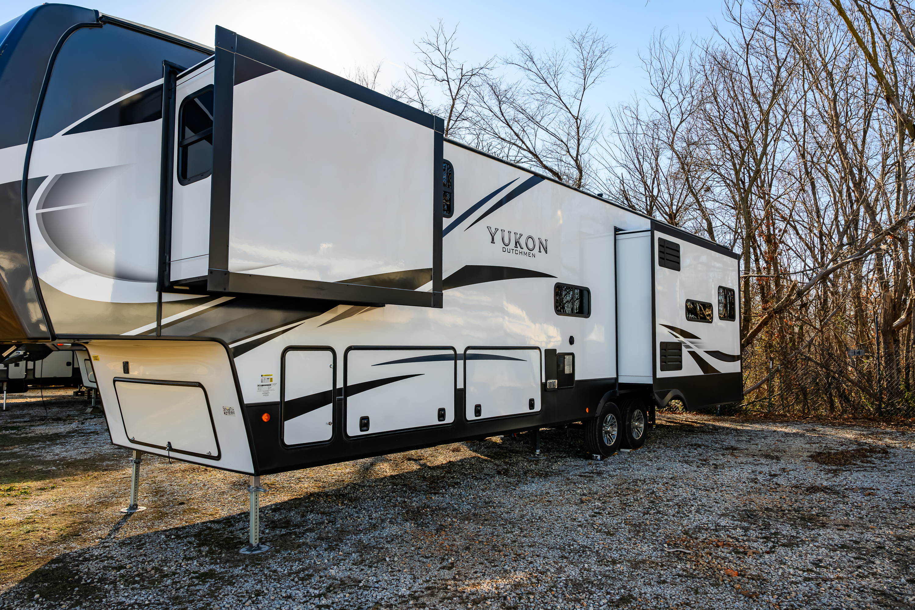 2022 Dutchmen YUKON 400RL in bella vista AR