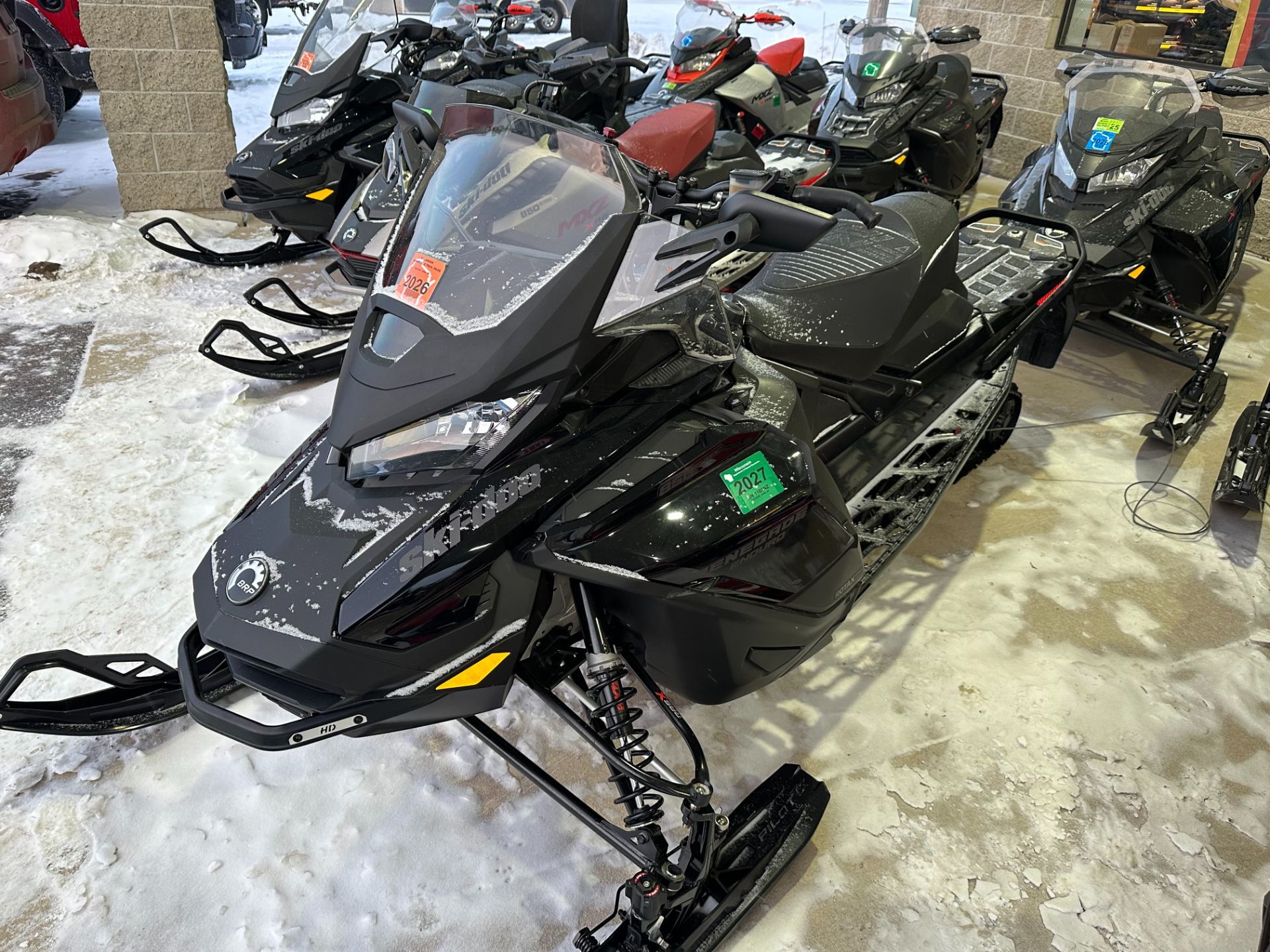 2022 Ski-Doo Renegade Enduro 850 E-TEC ES RipSaw 1.25 in antigo WI