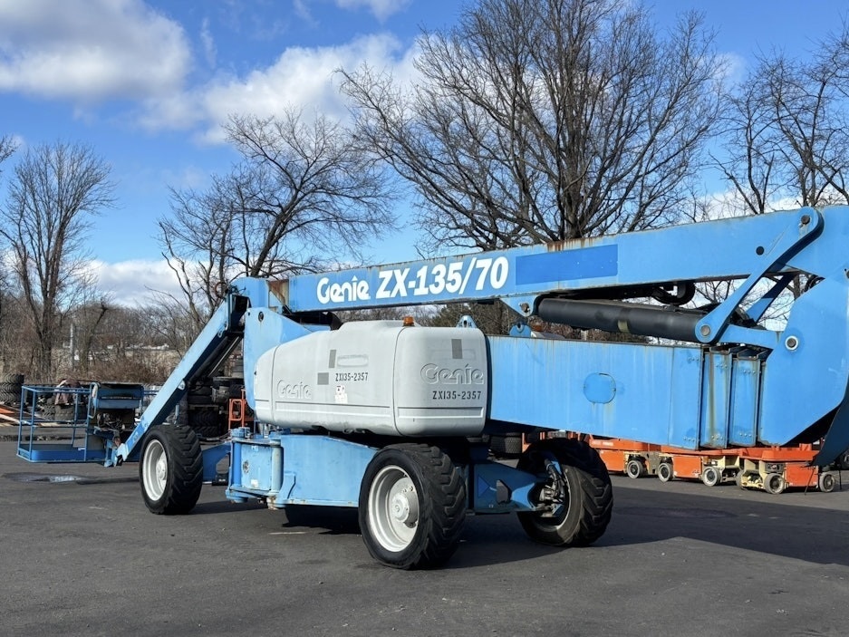 Genie Articulated Boom Lift Equipment listings For Sale Near