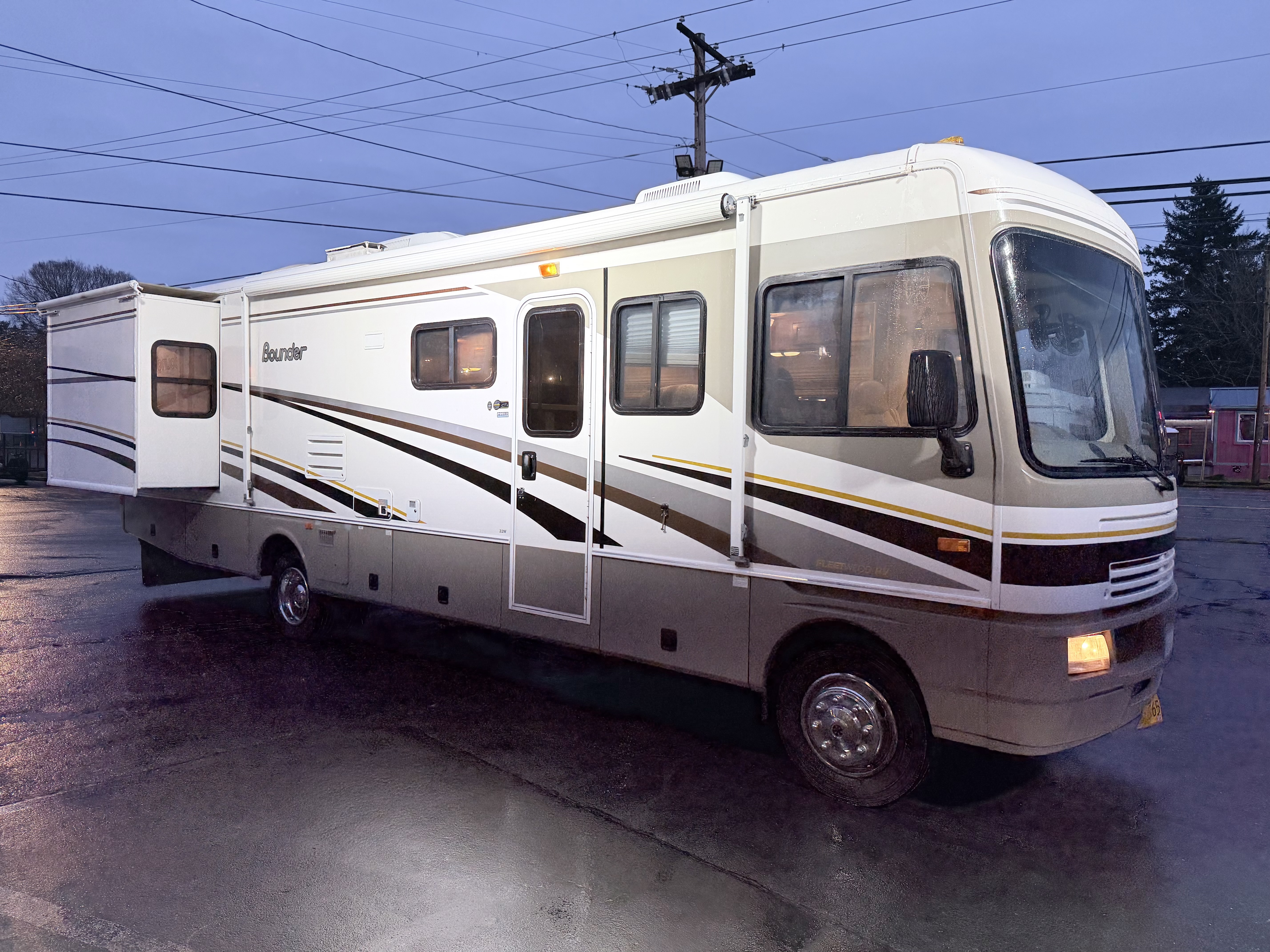 2004 Fleetwood Bounder RVs For Sale - RV Trader