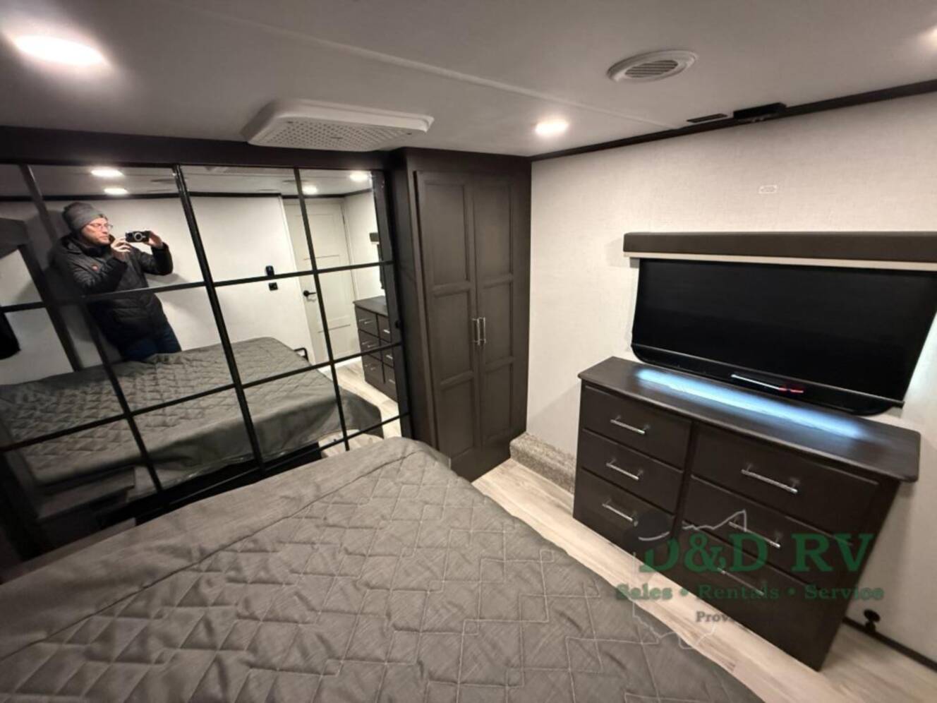 A photo of this 2026 Keystone Rv Alpine Avalanche Edition 338GK