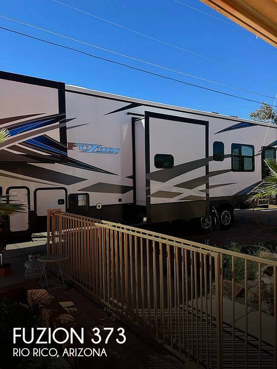 2021 Keystone Fuzion 373 Fifth Wheel Toy Hauler RV