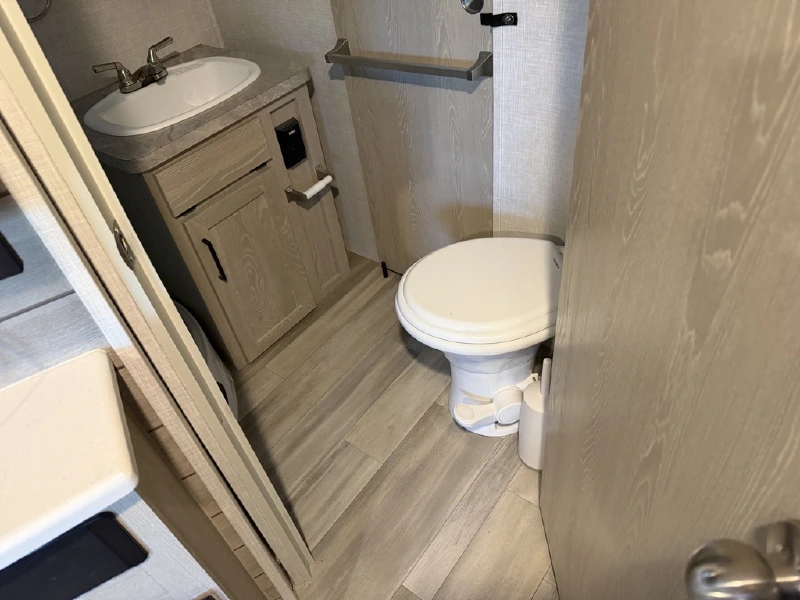 2021 FOREST RIVER ROCKWOOD 2608BS