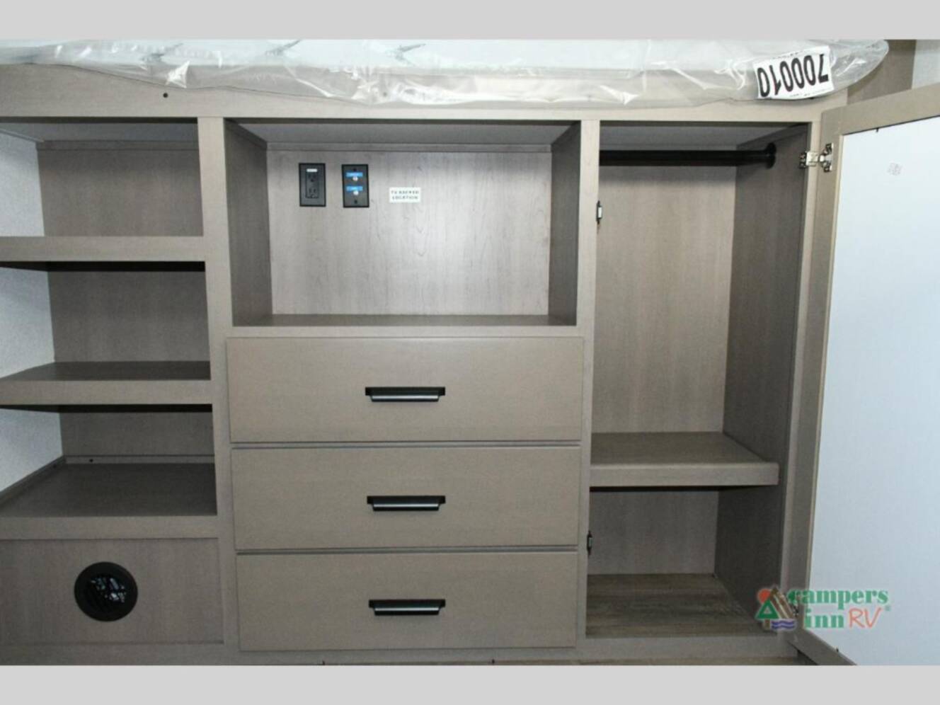 A photo of this 2026 Grand Design Reflection 100 Series 32BH