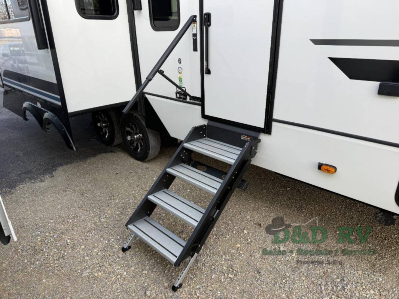 A photo of this 2026 Keystone Rv Alpine Avalanche Edition 338GK