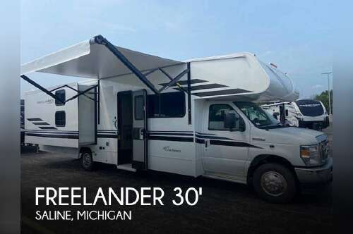 2021 Coachmen Freelander Premier 30BH in saline MI