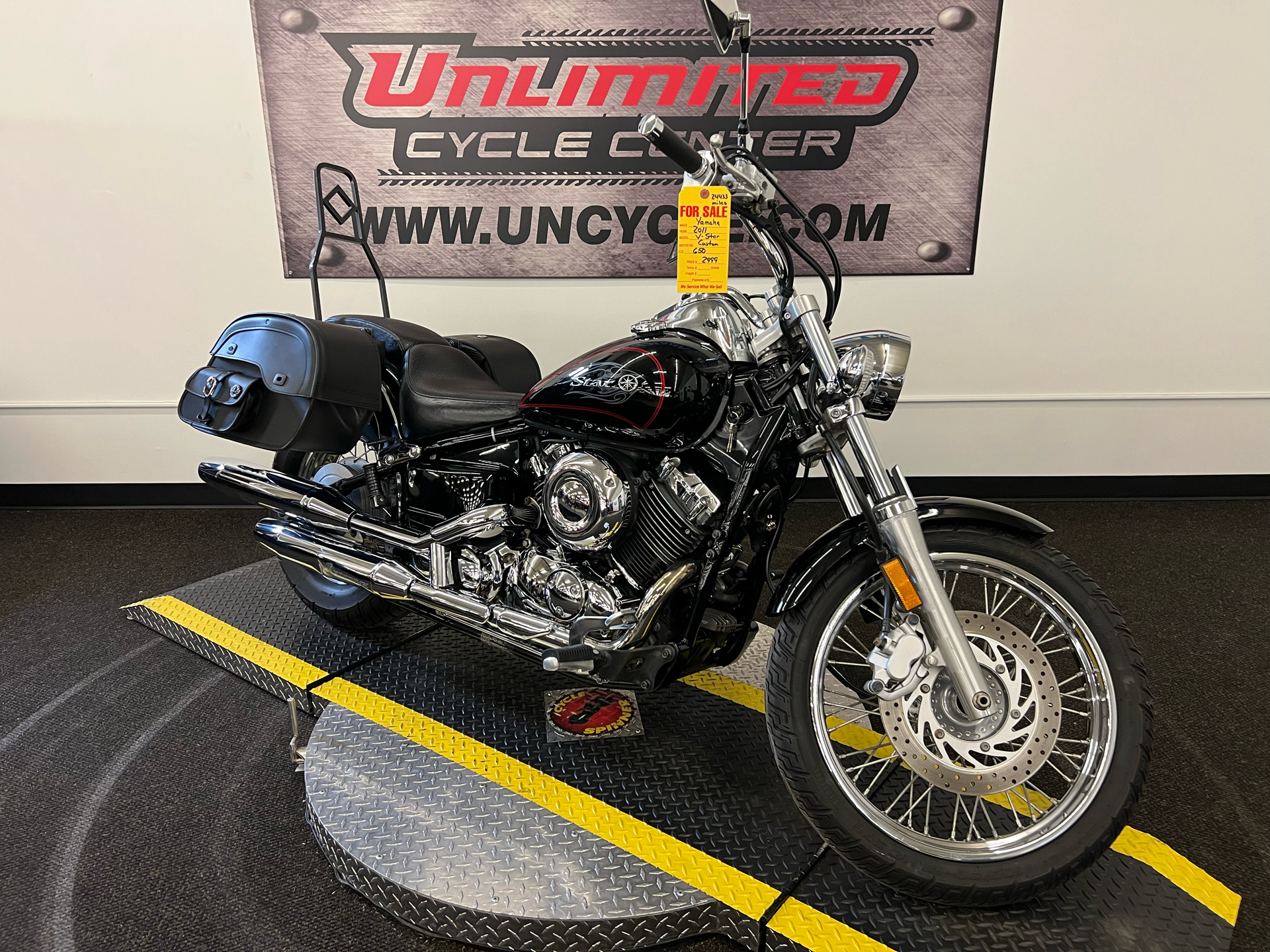 2011 Yamaha V Star Custom 650 CUSTOM in Tyrone, PA